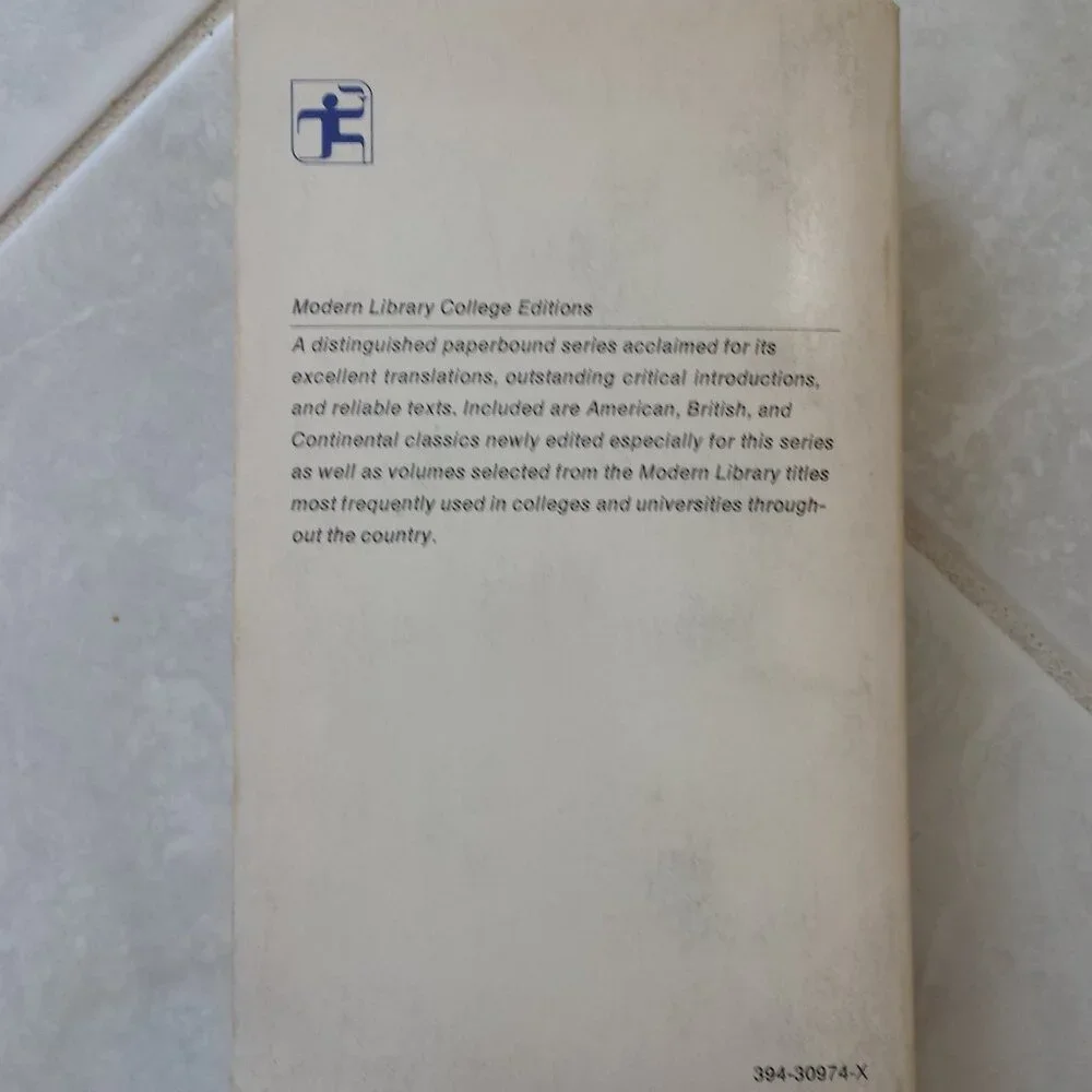 Introduction to St. Thomas Aquinas softback book